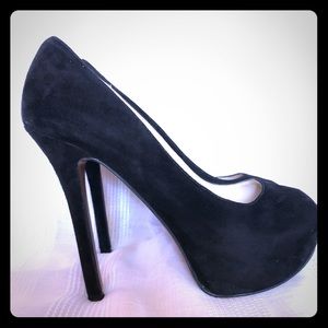 Enzo Angiolini Suede peep toe platform pumps